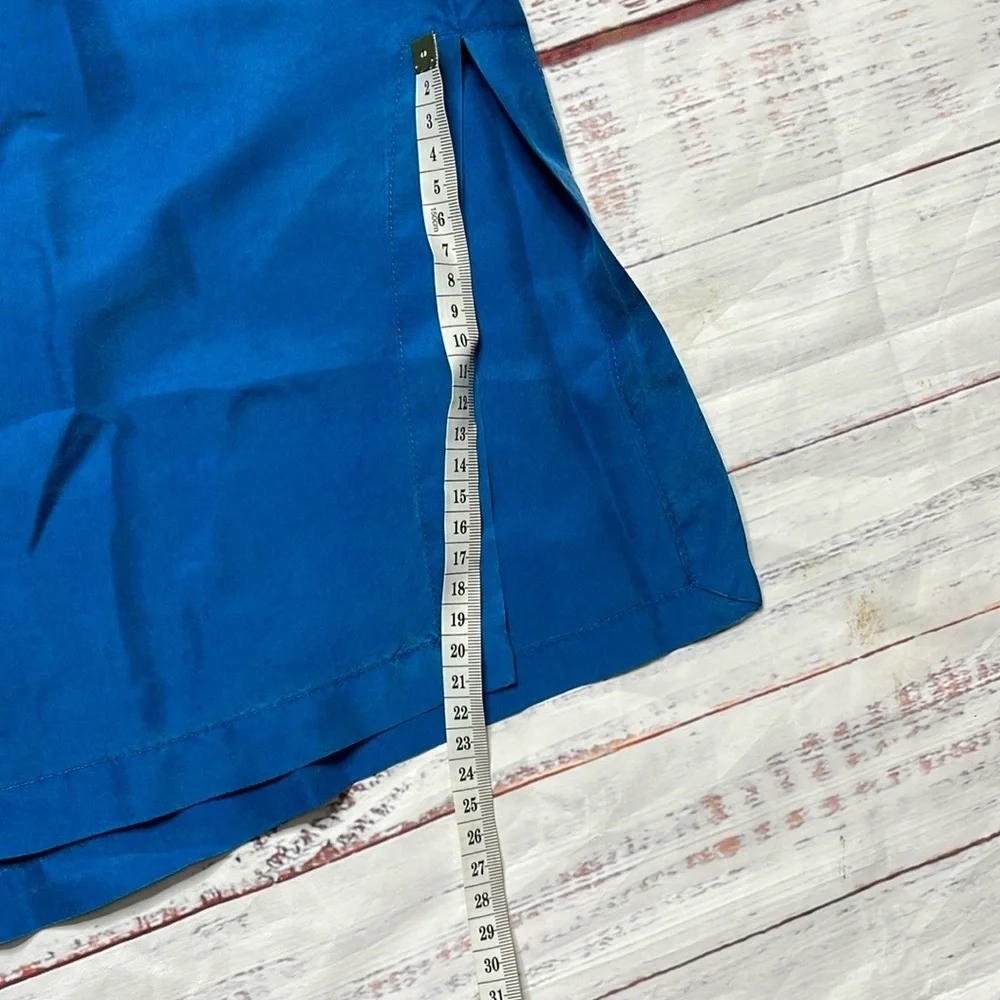 100% Silk Blue Silk Blouse with Knot Buttons - Picture 11 of 16